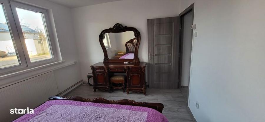Apartament cu 2 camere decomandat în Letea Veche