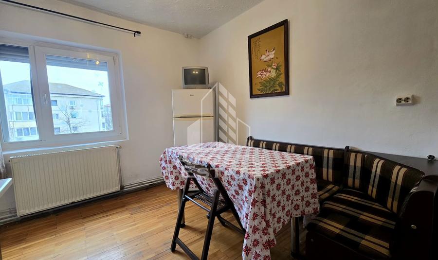 Apartament cu 2 camere decomandat în Bucovina