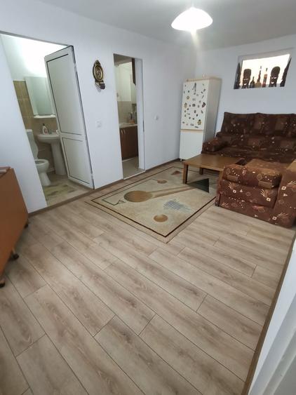 Apartament cu 2 camere decomandat în Bascov