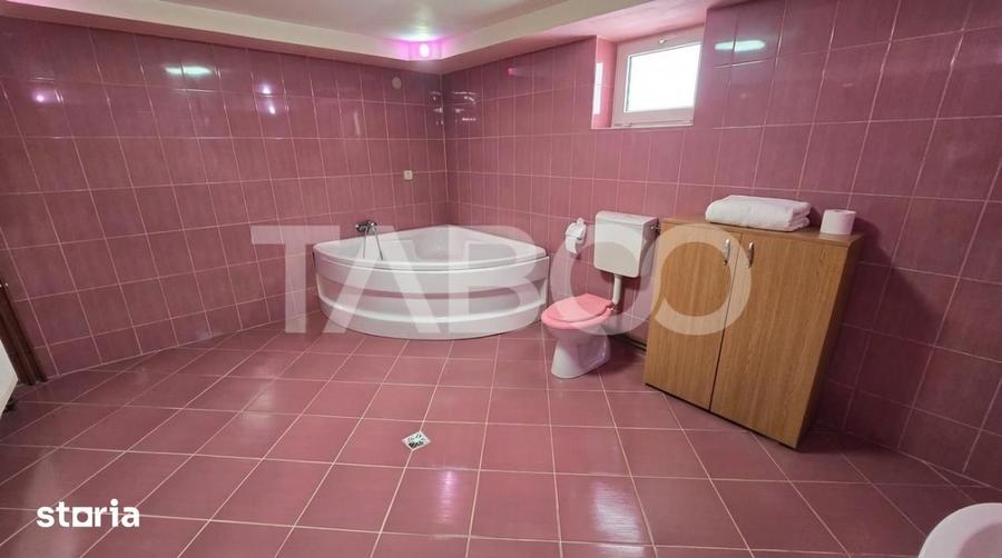 Casă cu 4 camere cu Teren 159 Mp în Roșia
