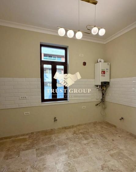 Apartament cu 4 camere decomandat în Grădina Icoanei