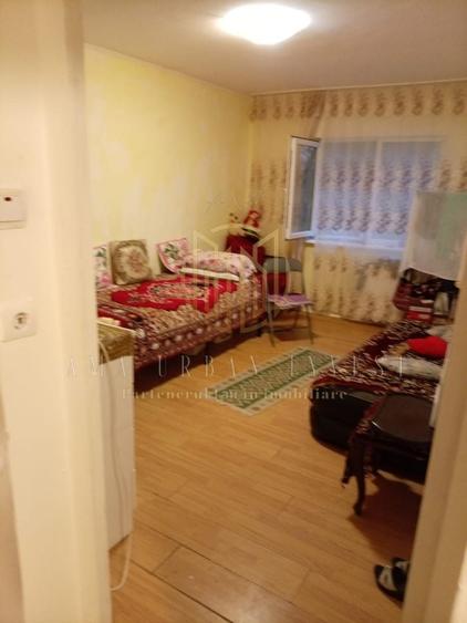 Garsonieră decomandată, mobilată în Berceni