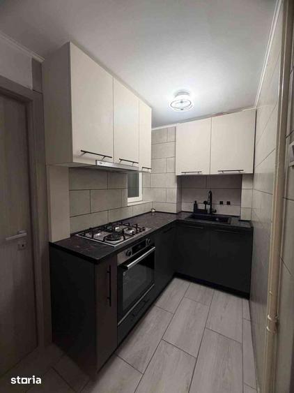 Apartament cu 2 camere decomandat în Tei