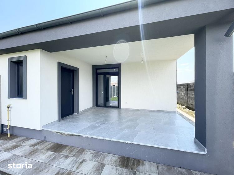 Casă cu 4 camere cu Teren 300 Mp în Central