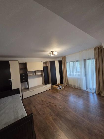 Garsonieră decomandată în Gării