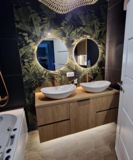 Apartament cu 3 camere semidecomandat în Gheorgheni
