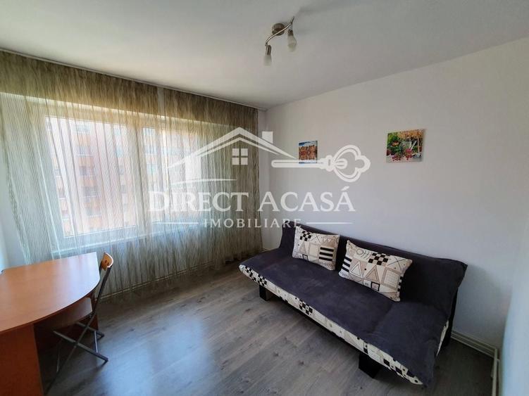 Apartament cu 3 camere decomandat în Tudor
