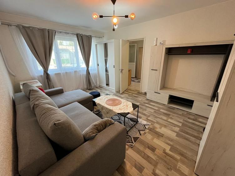 Apartament cu 2 camere, zona Alexandru cel Bun - 2