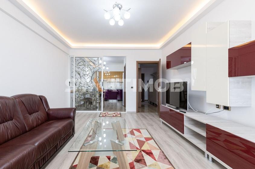 Apartament cu 3 camere decomandat, mobilat în Tractorul