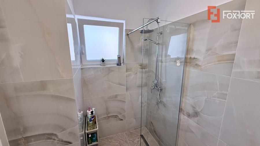 Duplex cu 4 camere cu Teren 271 Mp în Urseni
