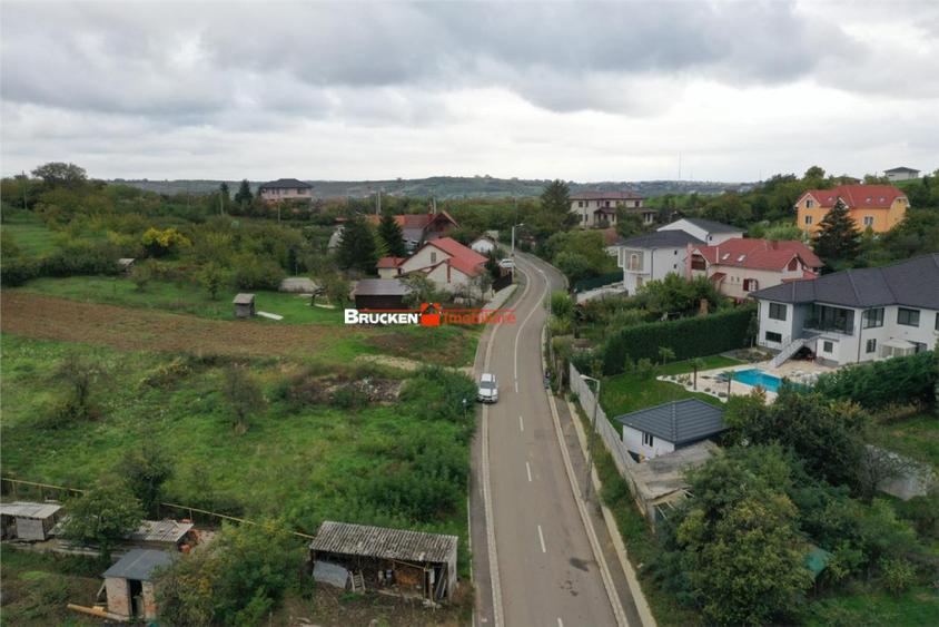 Teren de 2400 mp, în Central