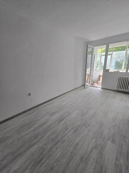 Apartament 2 camere Decomandate renovat Alexandru Obregia etaj 2 - 4