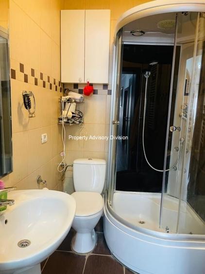 Casă cu 5 camere cu Teren 233 Mp în Pipera