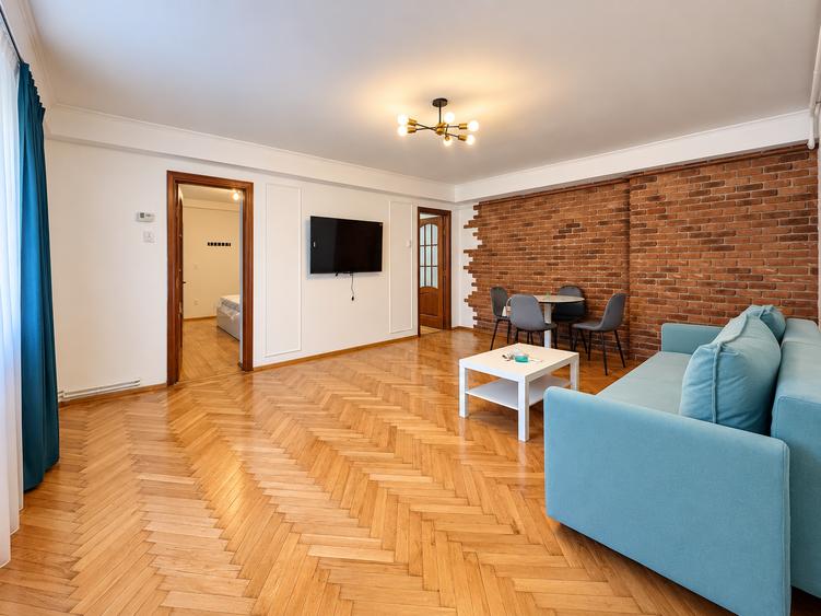 Apartament cu 3 camere decomandat în Kogălniceanu