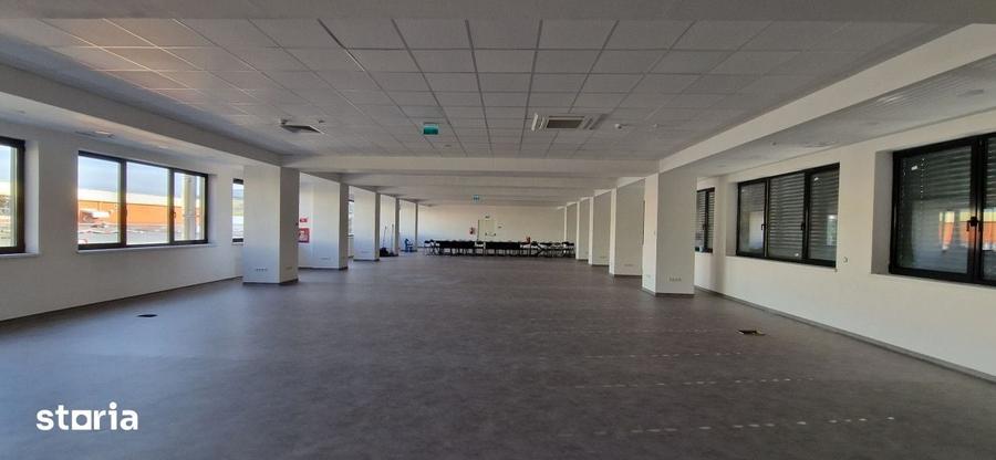 Garsonieră în Vest