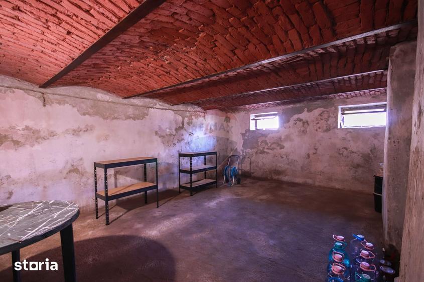 Casă cu 3 camere cu Teren 1123 Mp în Centrul Istoric