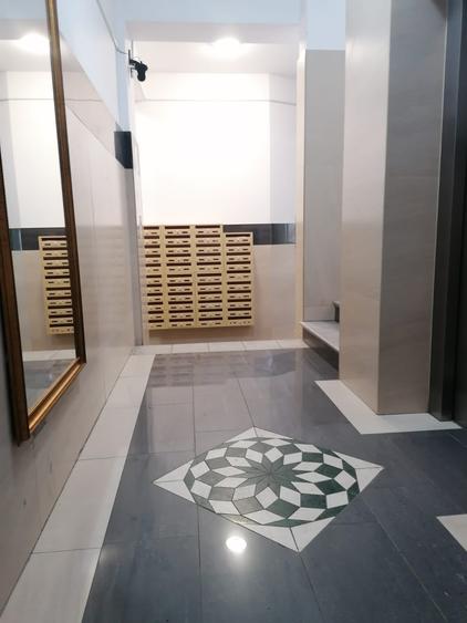 Apartament cu 2 camere nedecomandat în Independenței