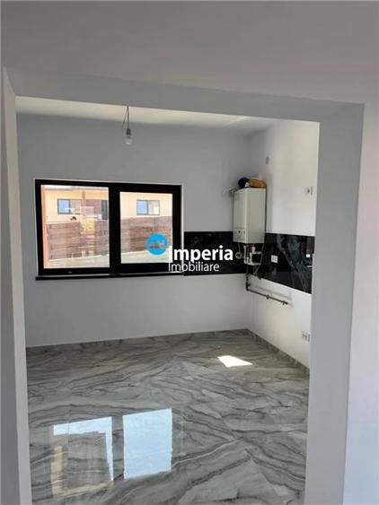 Casă cu 4 camere cu Teren 440 Mp în Valea Lupului