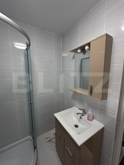 Casă individuală cu 3 camere cu Canalizare în Central