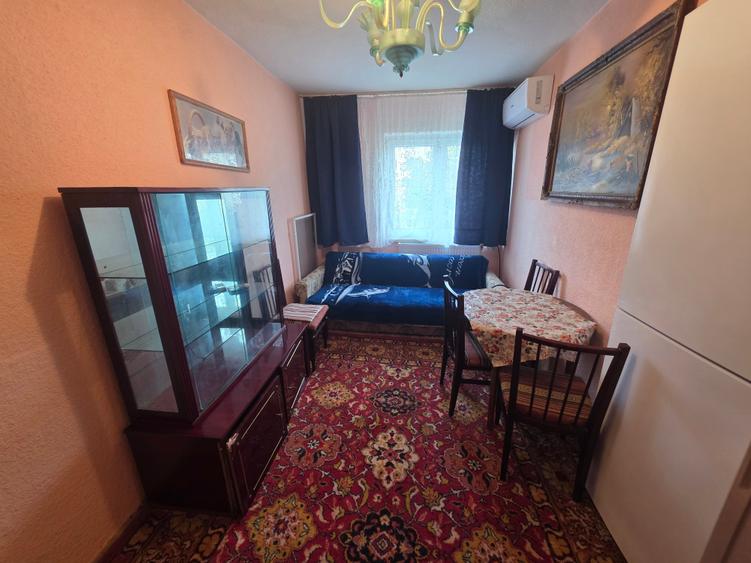 Apartament cu 2 camere semidecomandat în Hipodrom