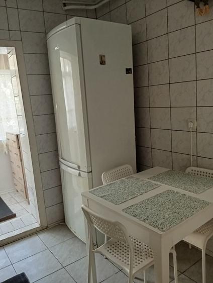 Apartament cu 3 camere decomandat în Sfântu Ilie