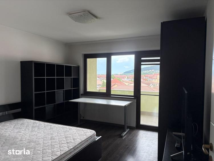 Apartament cu 3 camere, mobilat în Florești