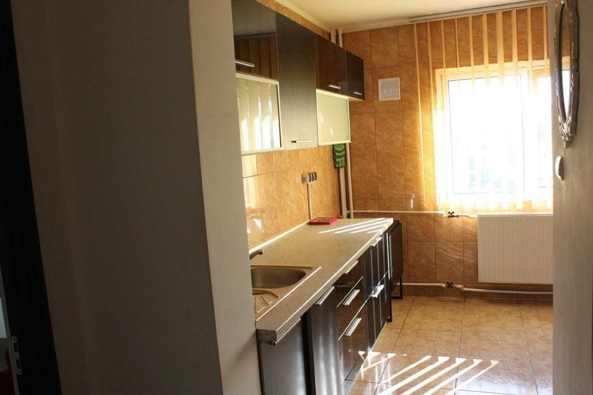 Garsonieră decomandată în Vitan