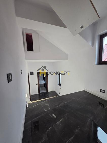 Casă individuală cu 5 camere cu Canalizare în Theodor Pallady