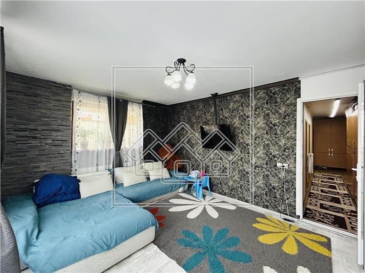 Apartament cu 2 camere decomandat în Șelimbăr