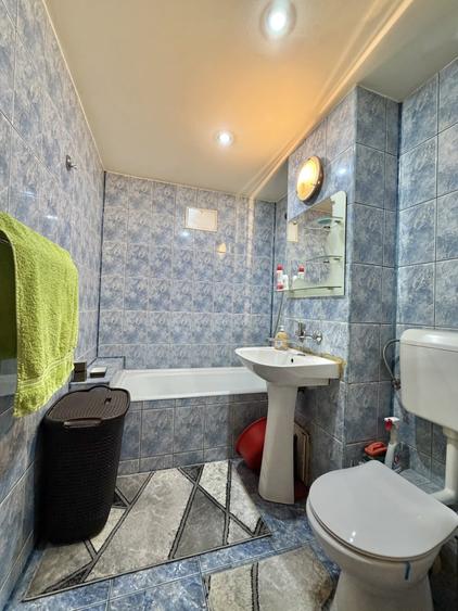 Apartament cu 2 camere decomandat, mobilat în Aradului