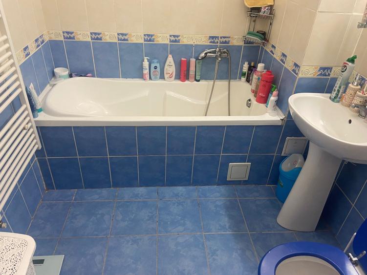 Apartament cu 2 camere nedecomandat în Iris