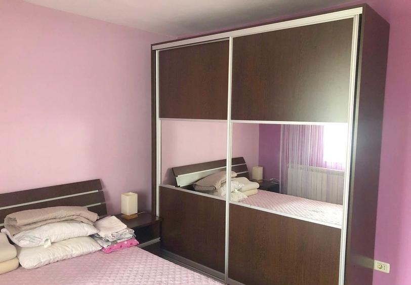 Apartament cu 3 camere decomandat în Faleza Nord