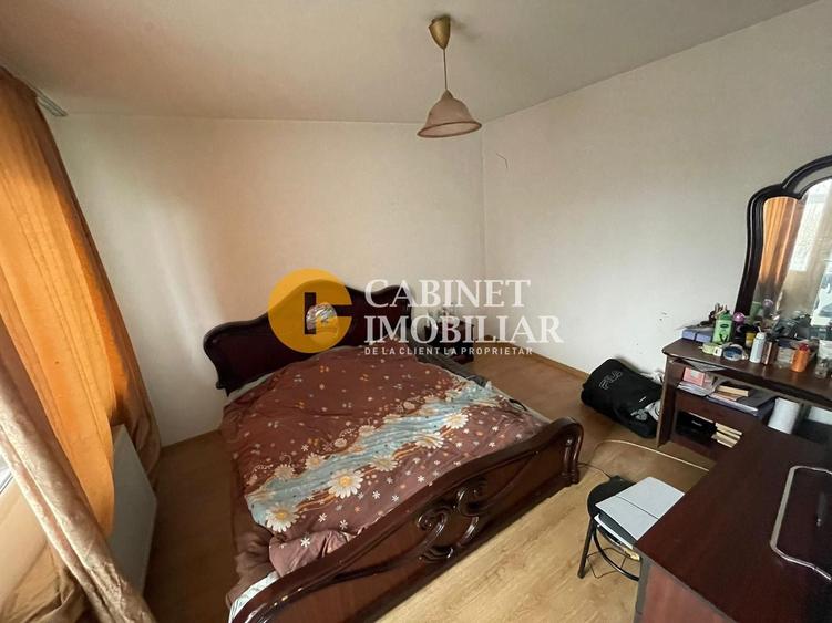 Apartament cu 2 camere nedecomandat, mobilat în Podu Roș