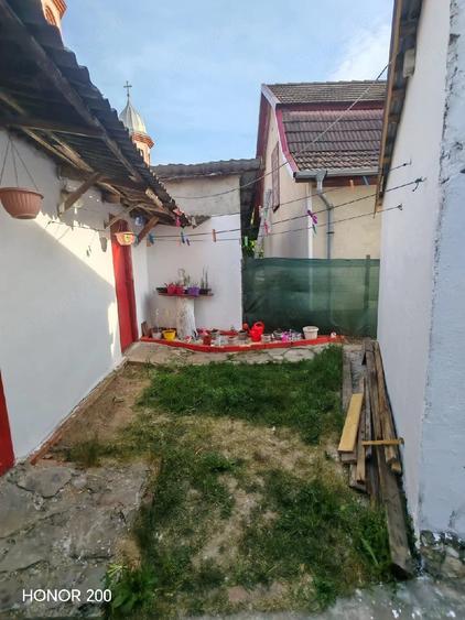 Apartament cu 3 camere decomandat în Uileacu de Criș