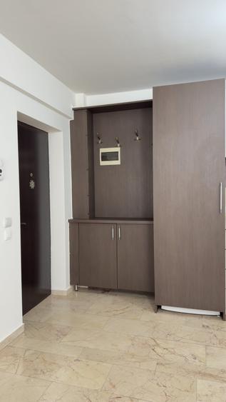 Apartament cu 2 camere semidecomandat, mobilat în Central