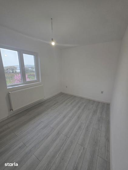 Garsonieră decomandată în Ciurea