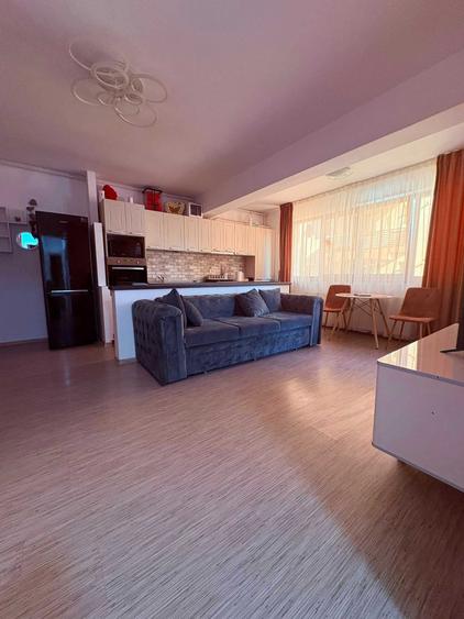 Apartament cu 2 camere decomandat în Străulești