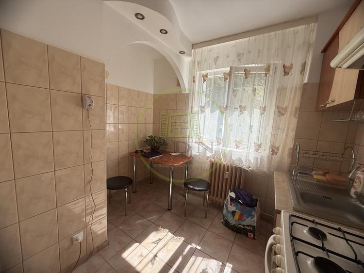 Apartament cu 2 camere semidecomandat în Valea Rosie