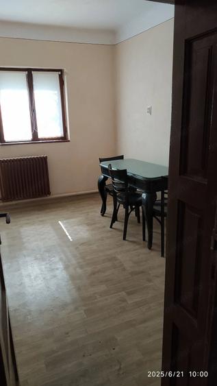 Casă cu 3 camere cu Teren 250 Mp în 1 Decembrie 1918