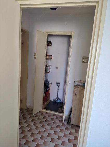 Apartament cu 2 camere decomandat în Ștefănești