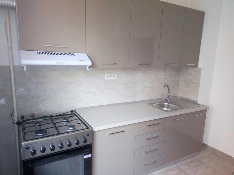 Apartament cu 2 camere decomandat în Iancului
