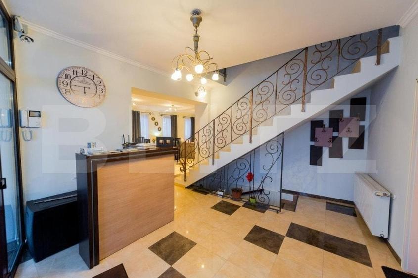 Casă individuală cu 6 camere cu Teren 420 Mp în Exterior Vest
