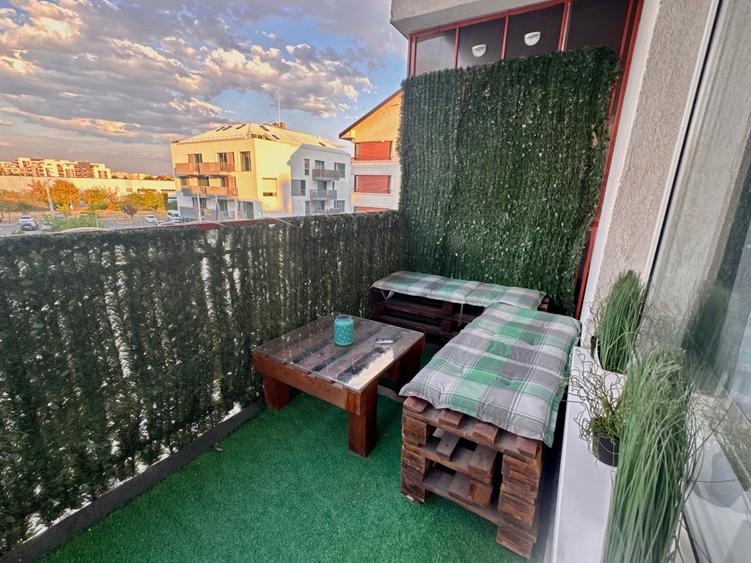 Apartament cu 2 camere decomandat în Între Lacuri