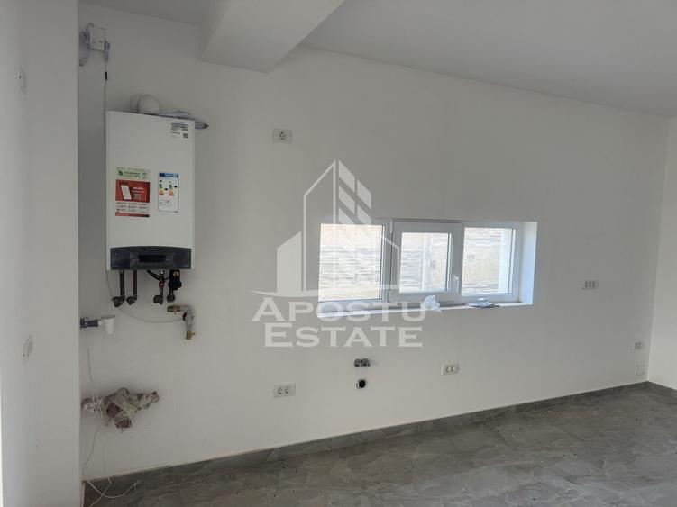 Duplex cu 4 camere cu Canalizare în Giarmata