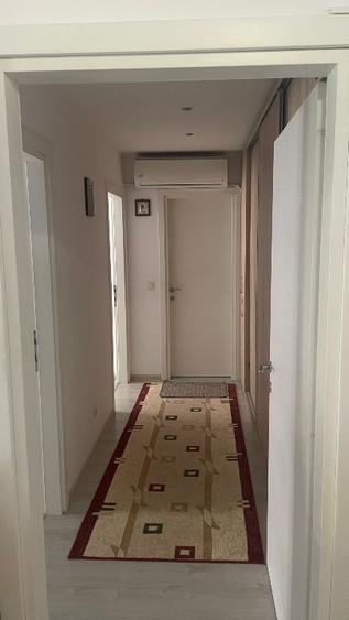 Apartament cu 3 camere semidecomandat în Theodor Pallady