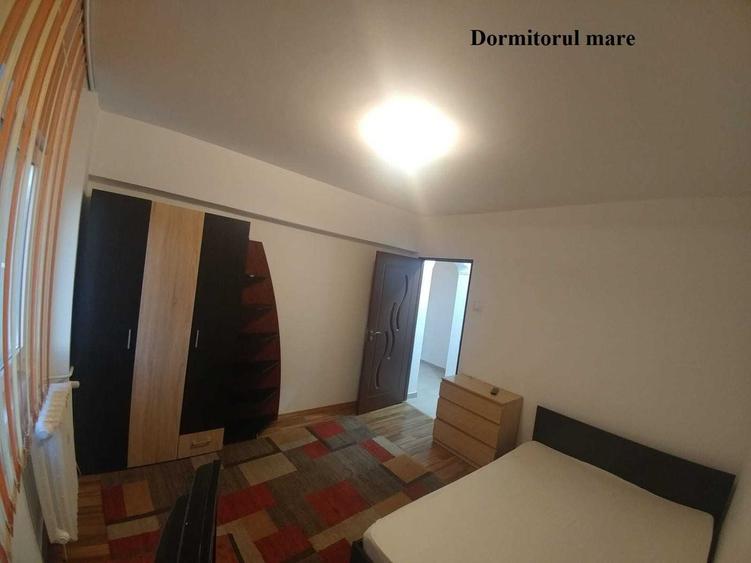 Apartament cu 3 camere decomandat în Dobroești