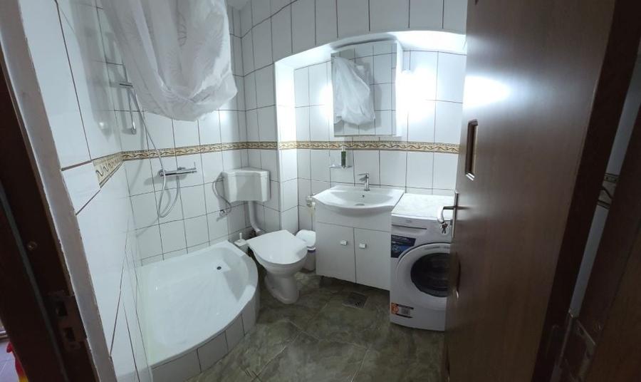 Apartament cu 2 camere semidecomandat în Astra