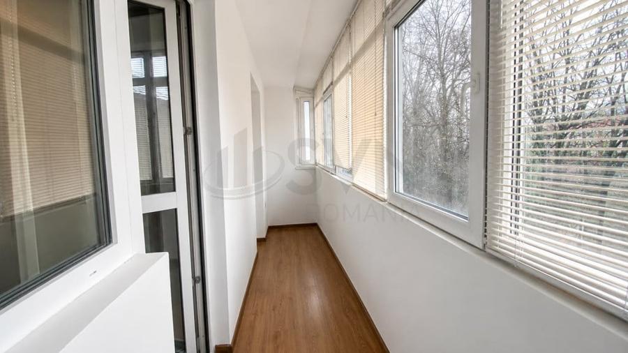 Apartament cu 4 camere decomandat în Bucureștii Noi