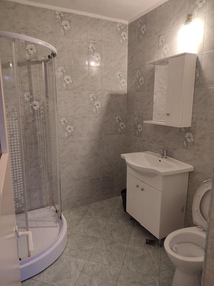 Casă cu 2 camere în Central