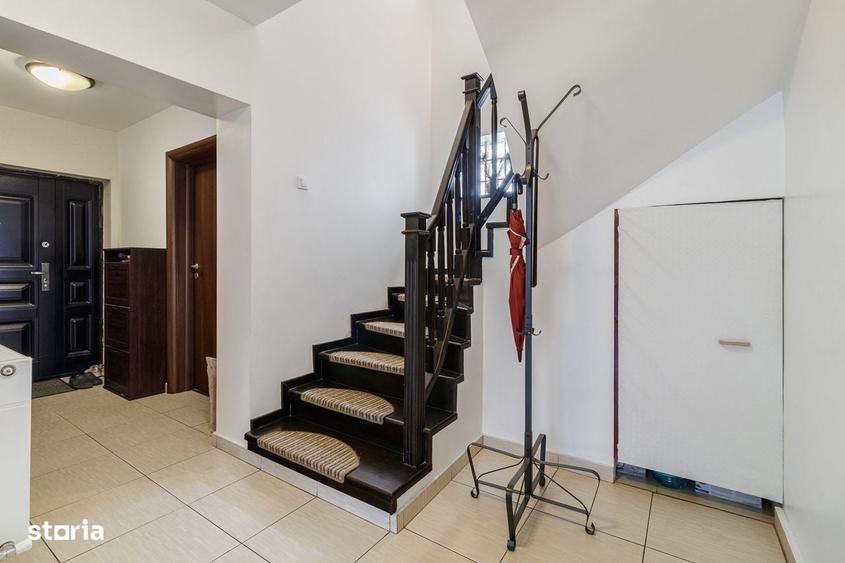 Casă cu 4 camere în Tâncăbești